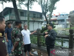 Bupati Sambas Libatkan Anggota TNI Atasi Banjir