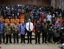 Menatap Indonesia Emas 2045, Sekda Kalbar dan Rektor Untan Dampingi Menko PMK Berikan Kuliah Umum