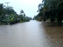 Akses Jalan di Kecamatan Belitang Sekadau Terendam Banjir