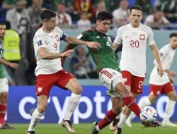 Polandia vs Arab Saudi, Czeslaw Michniewicz Pastikan Robert Lewandowski Cs Siap Tempur