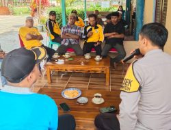 Jumat Curhat di Desa SBBD, Kapolsek Sungai Pinyuh Sosialisasikan Operasi Keselamatan Kapuas 2023