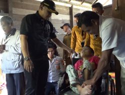 Silaturahmi Dengan Petani Millenial, Wakil Bupati Sambas Juga Serahkan Bantuan Kursi Roda