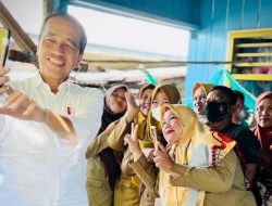 Antusiasme Warga Kampung Nelayan Tanjung Pasir Sambut Kunjungan Jokowi dan Ibu Iriana