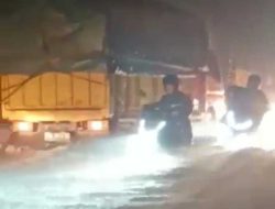 Drainase Tidak Berfungsi, Jalan Raya di Sosok Terendam Banjir Bandang Selama 2 Jam