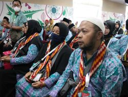 Dilepas dengan Doa, 83 Calon Jemaah Haji Kalbar Berangkat ke Embarkasi Batam Menuju Tanah Suci