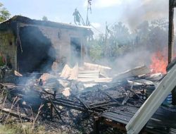 Ditinggal Pergi, Dapur Rumah Warga Sungai Kakap Kubu Raya Hangus Terbakar