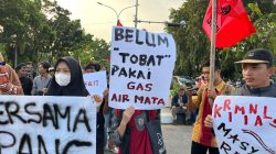 Puluhan Mahasiswa di Pontianak Gelar Aksi ‘September Hitam’, Tuntut Pembebasan Aktivis HAM di Rempang