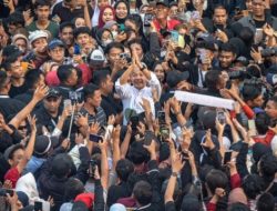 Media Sosial, Senjata Ampuh Ganjar Pranowo untuk Mendulang Dukungan Generasi Muda