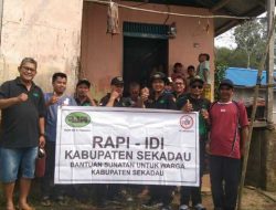 Momen Maulid Nabi, RAPI-IDI Sekadau Sunat Anak Warga Kurang Mampu di Dusun Teribang