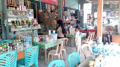 Pedagang di Pelabuhan Rasau Jaya: Pendapatan Menurun Akibat Pengunjung Sepi