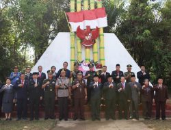 Ketua DPRD Landak Mengikuti Upacara Memperingati Hari Pahlawan di Pemda Landak