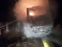 Bus Damri  Terbakar di Sanggau, Penumpang Berhamburan Selamatkan Diri