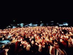 Aksi Solidaritas Warga Sandai Ketapang, Nyalakan 1.000 Lilin untuk Bocah Korban Penganiayaan