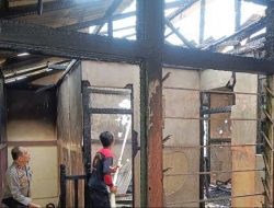 Rumah Warga di Pahauman Landak Terbakar, Sumber Api dari Loteng