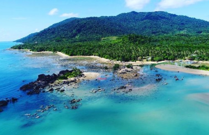 Pesona keindahan Pantai Temajuk di Kalimantan Barat/(instagram/@destriadi_yunas_jumasani)